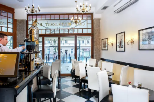 薩爾瓦託爾酒店