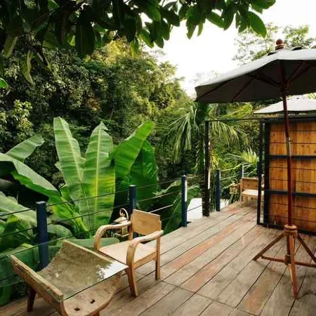 Voraman Hut