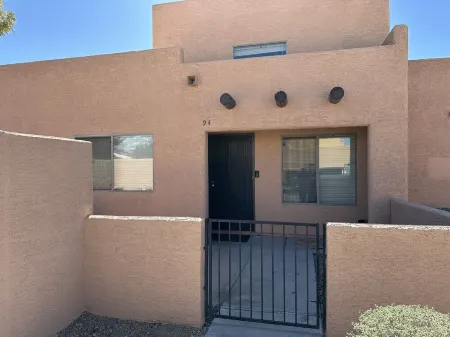 Westgate Sports Area! Gated Community! Beautiful and Comfortable for the family.