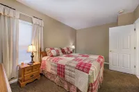 Colonial Crest Condo Unit #113