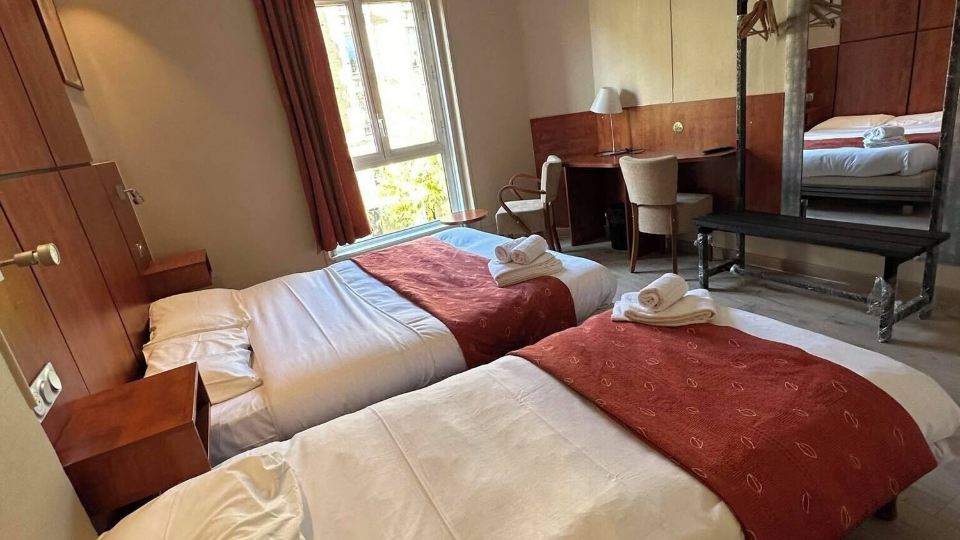 hotel victoria