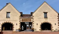 Le Relais du Château Hôtels à : Toucy