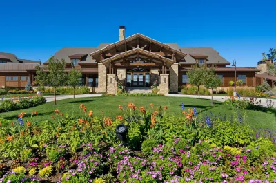 Colorado Modern Retreat with King Beds, Pickleball Hotel di Berthoud