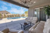 Indio Echo AvantStay Terra Lago Retreat Pool Firepit Outdoor Kitchen