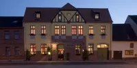 Gasthaus Und Pension "Zum Hauenden Schwein" - Parking