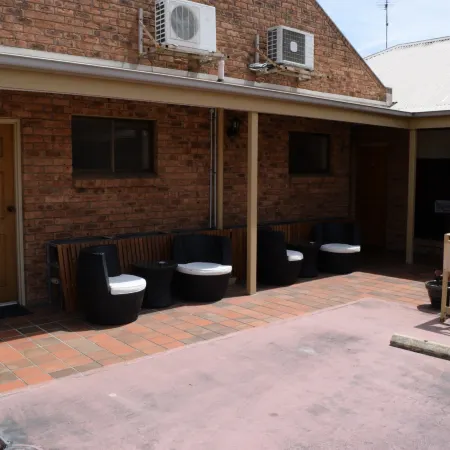 Bakery Hill Motel