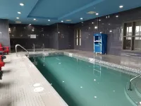 Wingate by Wyndham Kamloops - piscine
