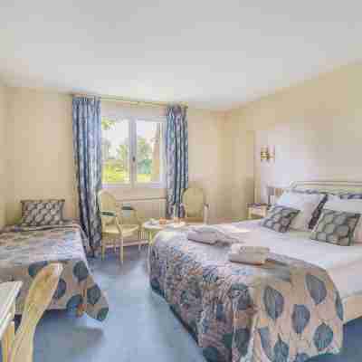 Logis Hôtel le Clos des Arts Rooms