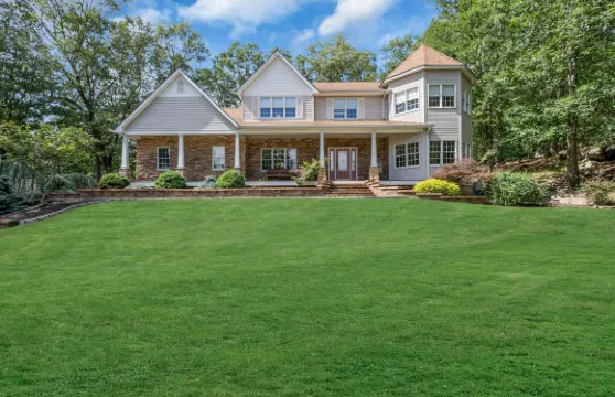 舒適的家庭度假屋，有遊戲、健身房和溫暖的壁爐