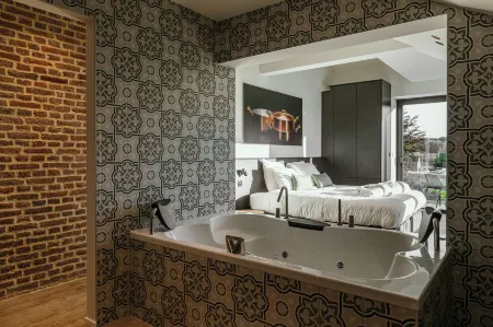 CC Nomie Hôtel Restaurant Отели в г. Динан