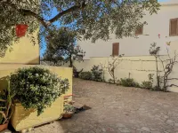 Porto Apartments - La Caletta
