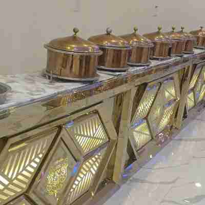 Avini's Garden & Hotel By GRB Dining/Meeting Rooms