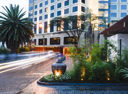 Sankara Nairobi, Autograph Collection
