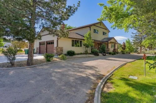 @ Marbella Lane - Eccentric 4BR Modern Ranch Home