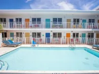 Waterside Hotel and Suites Hotels near North Beach