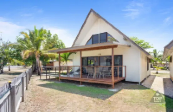 Cardwell Beachcomber Motel & Tourist Park
