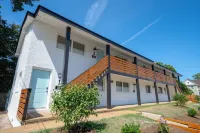 OV Mosaic Suites - Serene