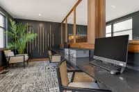 Cambria Hotel Detroit Downtown - Business