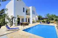 Villa Irineos With 2 Bedrooms and 3 Bathrooms