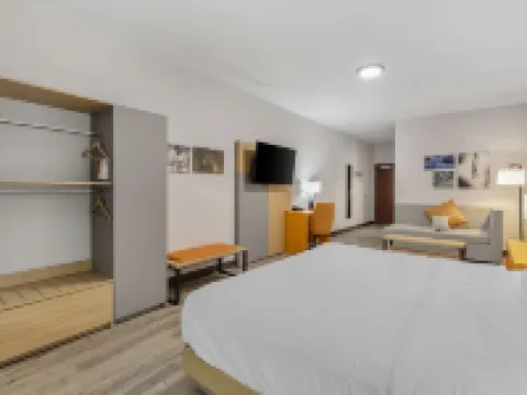 Comfort Suites Cheyenne Hotels in Cheyenne