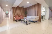 Hi - Yam SeaView Apartments & Suites Hotels in Bat Yam