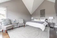 Majestic Views with a Hot Tub! Hotel a 