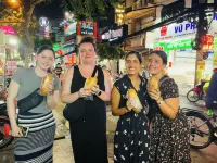 西貢正宗旅舍-免費小巷徒步遊-每日新鮮早餐-健身房和屋頂桌球