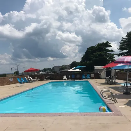 River Edge Inn
