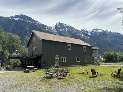 Stewart Mountain Lodge