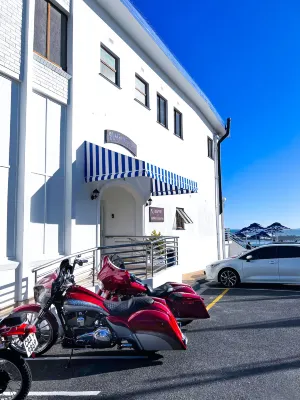 Blue Peter Hotel Hotels in Bloubergstrand