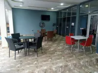 Camas Hotel & Suite Asero Abeokuta - Quầy bar
