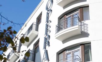 Opera Hotel