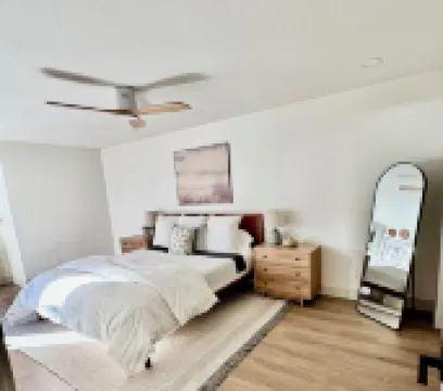 3-bedroom bungalow with pool and hot tub