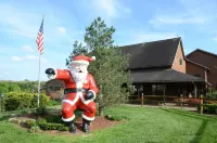 Santa's Lodge - Homestays