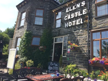 Elen's Castle Hotel Отели в г. Bro Machno