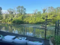 2 Bedrooms Overlooking Little Petherick Creek - 3-Star