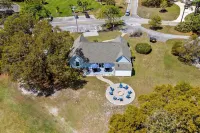 Litchfield Country Club 4 Bedroom/4 Bath Cottage on Golf Course - Pawleys Island