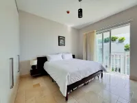 Ocean view 2 bedroom apartament