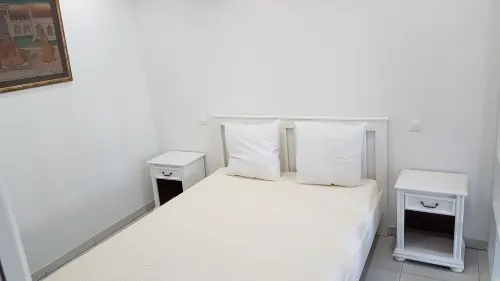 Studio + Jardin à 300m de la Plage et des Commerces, Dans une Propriété Privée