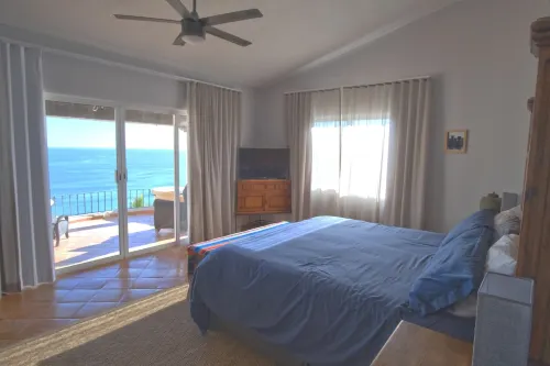 Unobstructed Ocean views from eco friendly Hacienda.