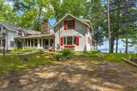 Higgins Lake - One Of A Kind Lakefront Lodge!