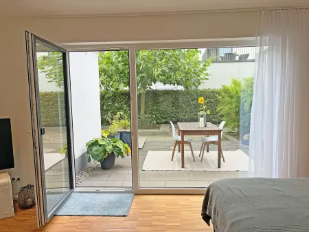 Neue, Ruhige Ferienwohnung