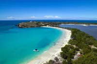 2-BR Modern Oceanfront APT. Pool - 5 min from Playa Sucia & Lighthouse