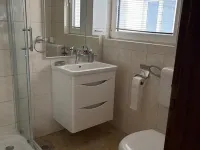 Immaculate Apartment,  Uninterrupted Stunning Bay Views , Private parking Hotels in Muo