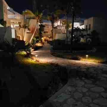 Beautiful Ocean View 3 Bedroom Condo on the Beach Hotel Exterior