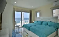 Luxurious Villa Fillipe 2  Brand New!  Sea View: Spacious, Private Pool & AC!