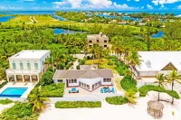 Moon Glow DREAMY 2BR OCEANFRONT VILLA WITH PRIVATE BEACH, Kayak, Snorkeling