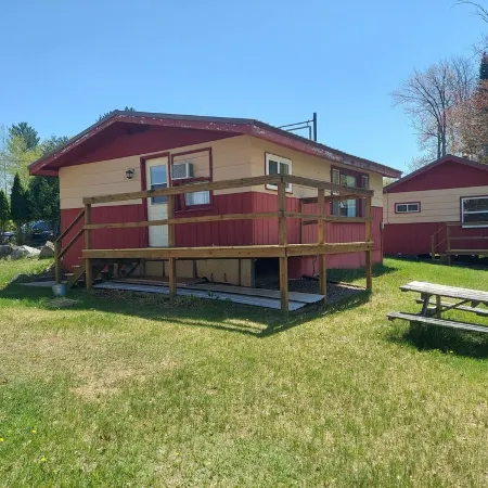 Twin Bay Resort Cabin # 5