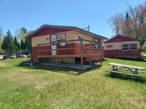 Twin Bay Resort Cabin # 5