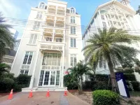 632 Grand Florida Beachfront Condo Resort Luxury; Beachfront